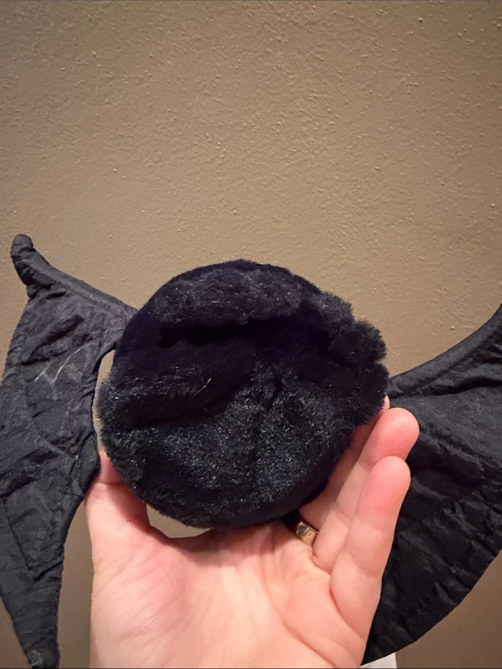 1996 Gibson Greetings Hanging bat 7” Halloween Plush WORKS Laughs